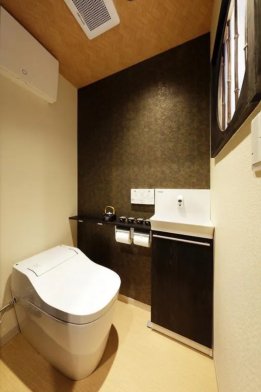 Guest house Kyoto Himawari Shijo Kawaramachi Hotel