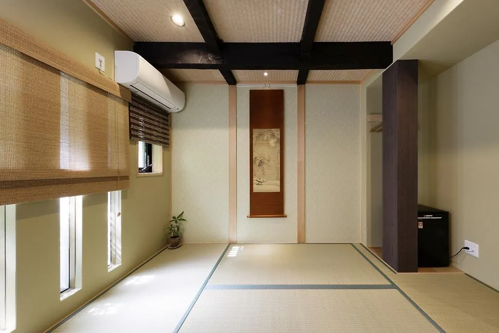 Guest house Kyoto Himawari Shijo Kawaramachi Hotel